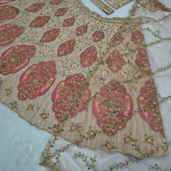 DESIGNER LEHENGA - Picture 11 of 15